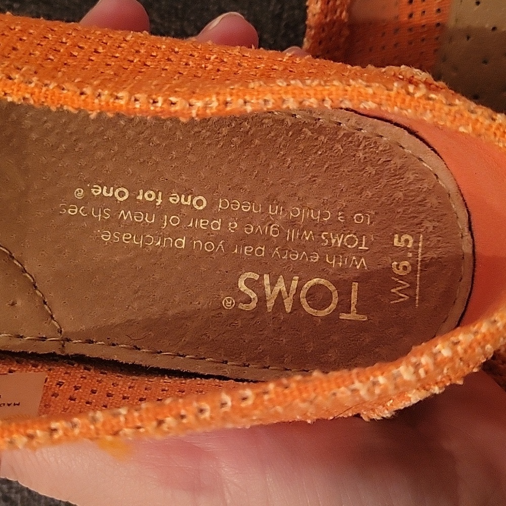 Toms Peachy Orange Slip-on Size 6.5 Loafers - Picture 4 of 6